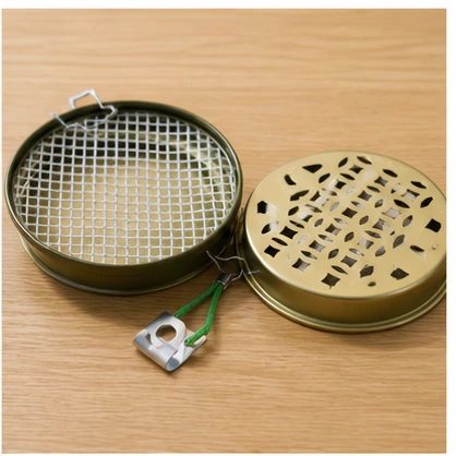 吊り下げ型の線香皿（ワイヤータイプ）